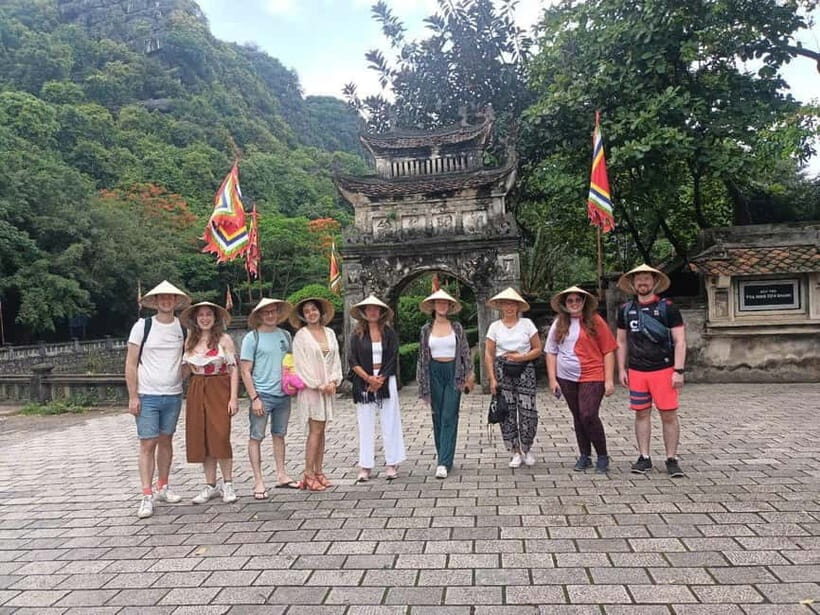 Hanoi/Ninh Binh: 1-Day Tam Coc/Trang An, Hoa Lu & Mua Caves - Hoa Lu: the quiet start before Ninh Binh’s big scenery