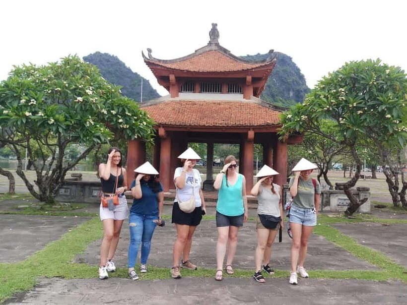 Hanoi/Ninh Binh: 1-Day Tam Coc/Trang An, Hoa Lu & Mua Caves - The bike ride through Ninh Binh villages: active, but optional