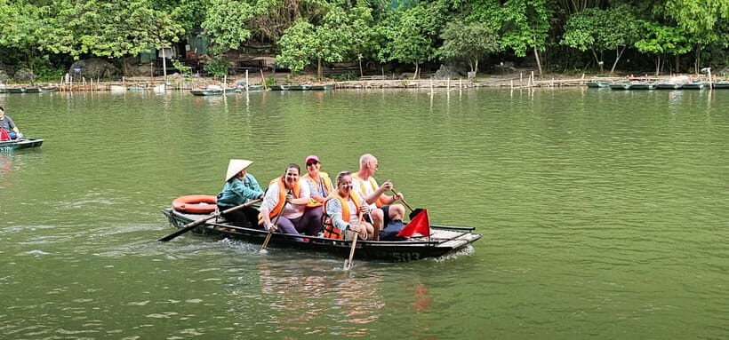 Hanoi: Ninh Binh, Bai Dinh/Hoa Lu, Trang An, & Mua Cave Tour - Timing, Heat, and Group Dynamics on a One-Day Push