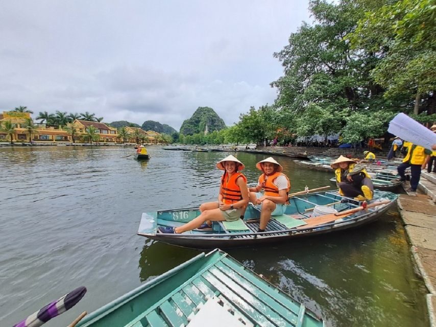 Hanoi: Ninh Binh, Hoa Lu, Tam Coc and Mua Cave Day Trip - Who this Ninh Bình day trip is best for