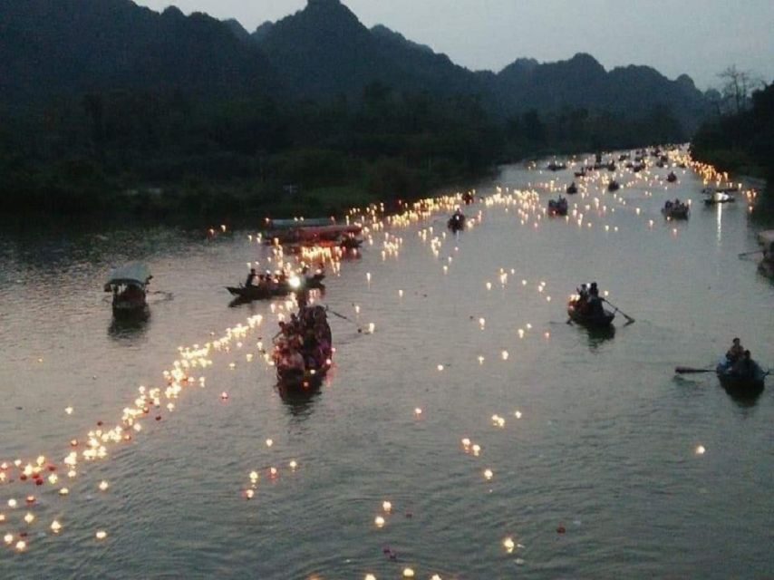 Hanoi: Perfume Pagoda - Yen Stream Boat Ride, Lunch & Cave - Crowds, vendors, and the days you’ll feel the chaos