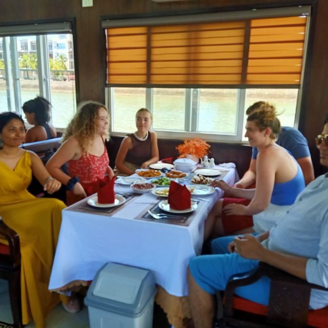 Hanoi: Roundtrip Halong Bay Islands, Caves, Kayaking & Lunch - Bo Nau Island and Sung Sot Cave: the cave stop that carries the day