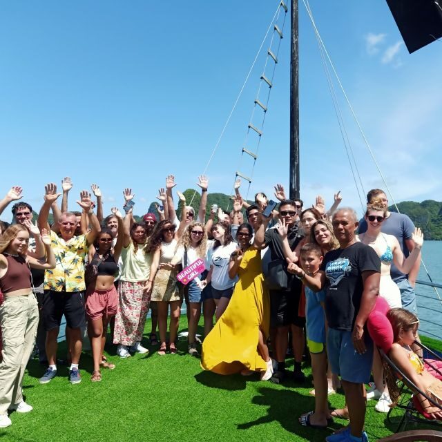 Hanoi: Roundtrip Halong Bay Islands, Caves, Kayaking & Lunch - Luon Cave kayaking (or bamboo boat) in the calmest water