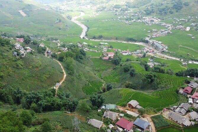 Hanoi - Sapa 3 Days - 2 Nights Trekking with With the locals - Day 1: Hanoi to Sapa, Cat Cat Village, and Settling In