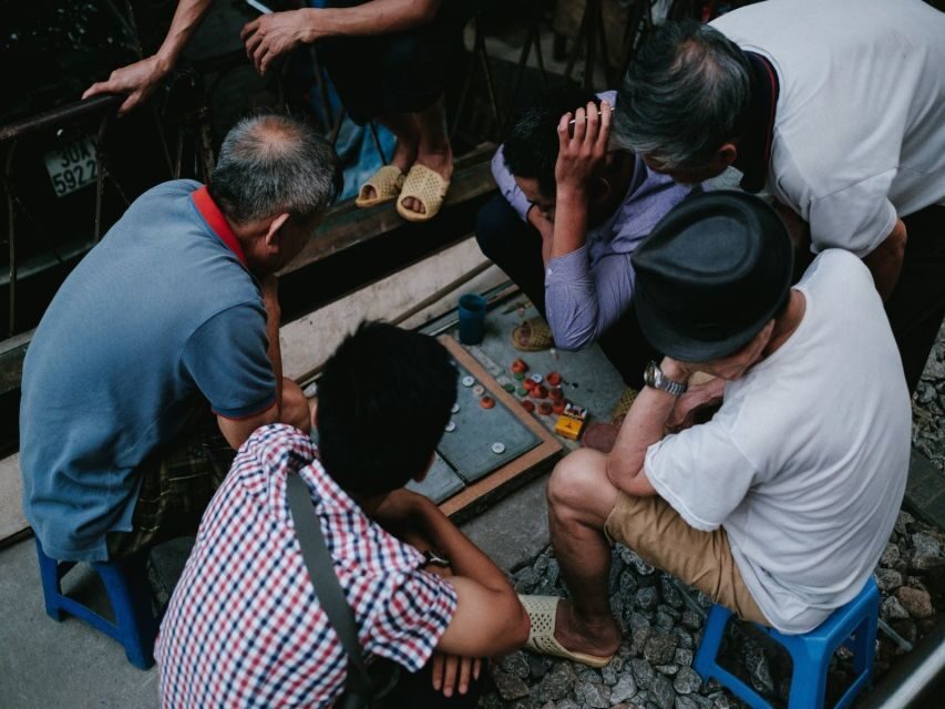 Hanoi: Street Food Experience with 5 Food Stops - Group size, pace, and how to prepare for 3 hours