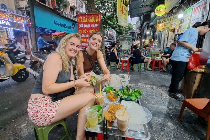 Hanoi Street Food Tour with Local Guide - Entering Hanoi through the Old Quarter food mindset