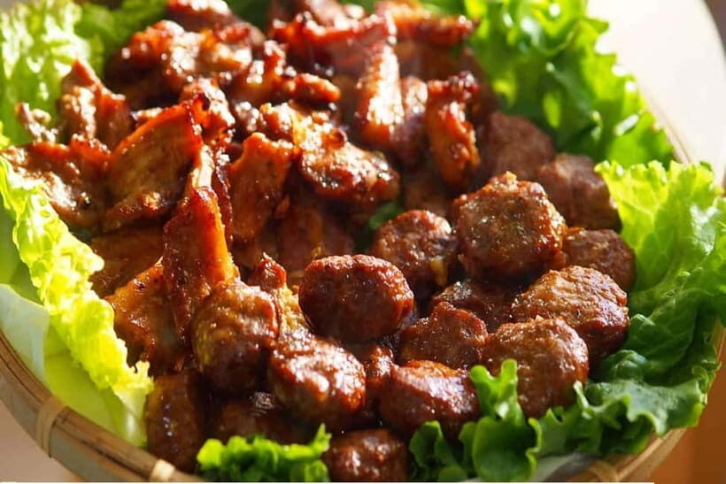 Hanoi: Street Food Tour with Train Street & Hidden Alleyways - Beer Street Ta Hiên: The Look-But-Don’t-Stop Part