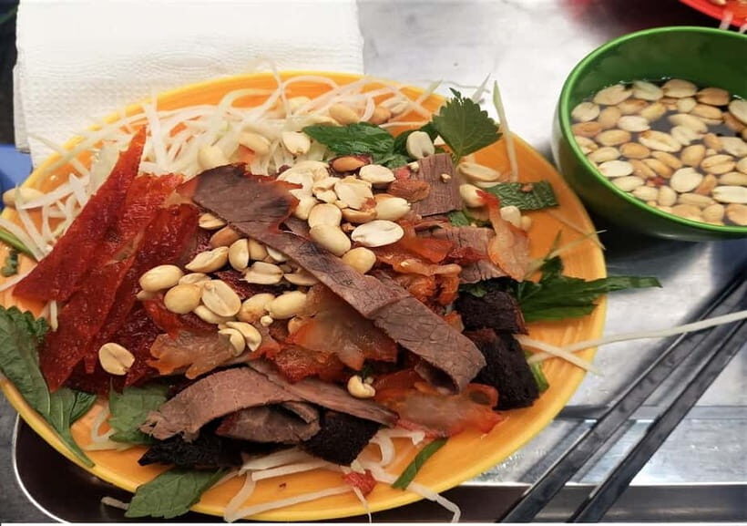 Hanoi: Street Food Tour with Train Street & Hidden Alleyways - Where You Meet and How the Walk Feels in Real Life