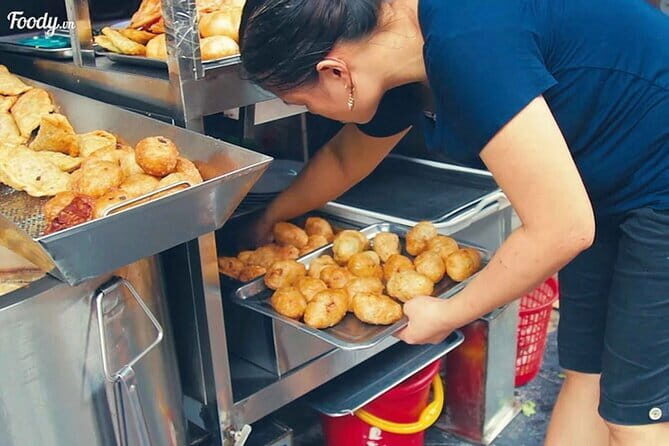 Hanoi street food walking and train street visit - Starting at Hoan Kiem Walking Street: get your bearings fast