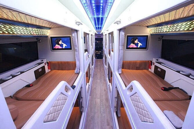 Hanoi to Sapa Bus - Private Cabin Bus - A New-Style Sleeper Bus From Hanoi to Sapa (Without the Train Stress)