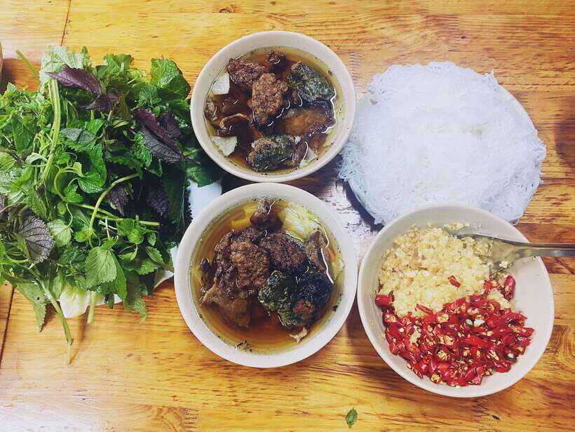 Hanoi: Vietnamese Street Food Tour with Egg Coffee - Why Hanoi’s Old Quarter works so well for food