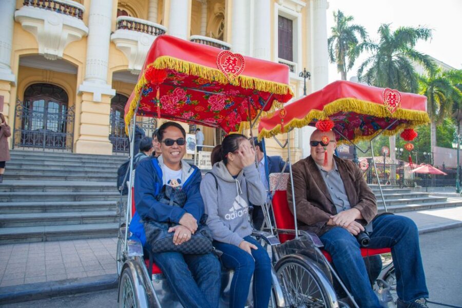 Hanoi Walking Street Food Tour & Cyclo Ride - Egg Coffee and Drinks: How to Pace Yourself