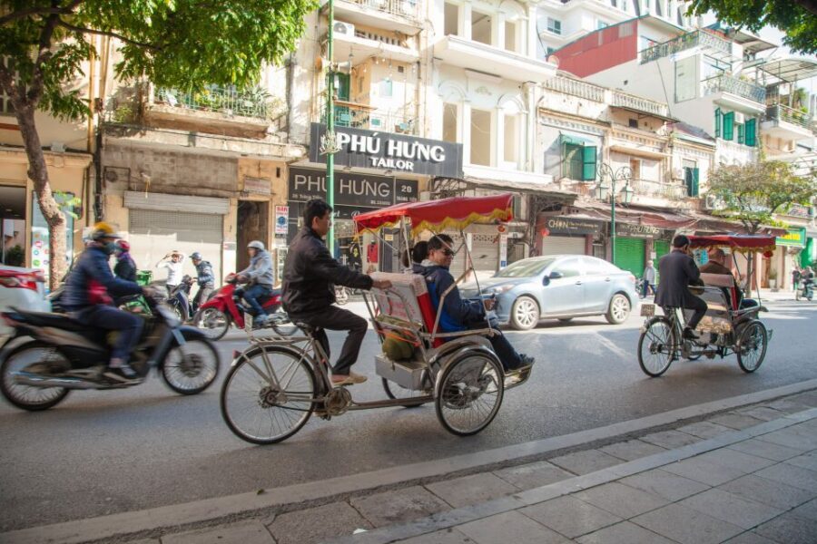 Hanoi Walking Street Food Tour & Cyclo Ride - The Cyclo Ride Around the Old Quarter: Calm After Chaos