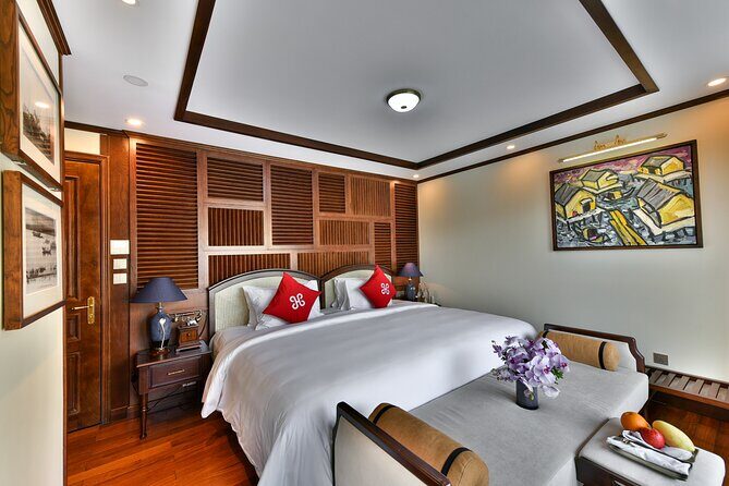 Heritage Binh Chuan 2 Days 1 Night discovery in Lan Ha Bay - Dark and Bright Cave by Bamboo Boat: The Main Sight That Feels Special