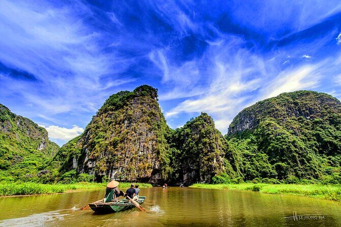 Highlight Ninh Binh Full Day Tour Tam Coc Boat, Mua Cave, Hoa Lu - Guides Like Nam, Long, Bao, Hoang, and Ryan Make It Click