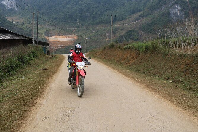 Hight Quality Small Group Easy Rider4 Day 3 Night + Private Room - Food, Tickets, and the Little Comfort Decisions That Matter