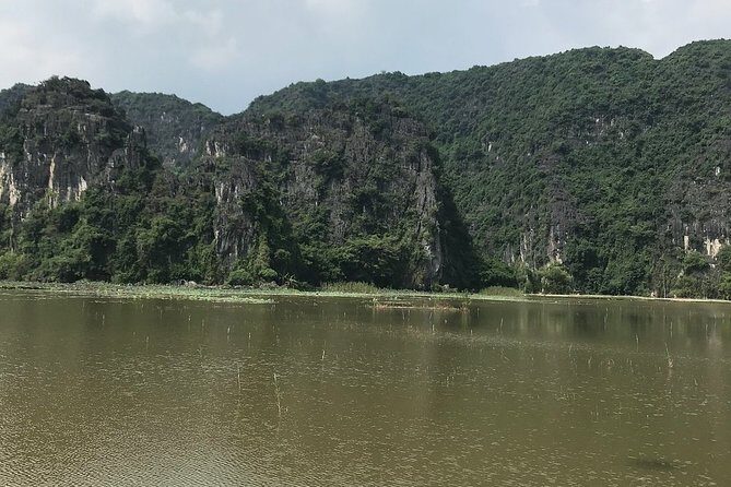 Hoa Lu - Tam Coc: Boat Trip and Bicycle Ride - Timing, weather, and the small surprises that can change your day