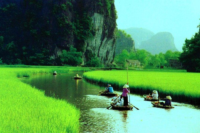 Hoa Lư Tam Coc & Mua Cave full day Including Buffets Lunch - First Stop: Getting from Hanoi to Hoa Lu (And Why It Matters)