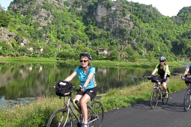 Hoa Lư Tam Coc & Mua Cave full day Including Buffets Lunch - What You Get for $39: Value That Depends on Your Priorities