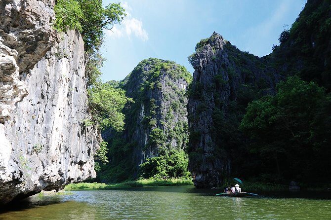 Hoa Lu - Tam Coc - Ninh Binh Day Tour: Biking, Visit Local Family - Guide energy matters: what Phil and the team bring to the day