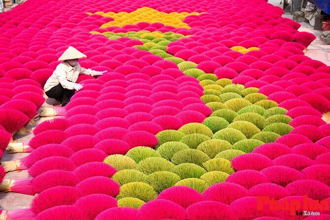 Incense Village Private Tour from Hanoi to Ninh Binh Old Capital - Quang Phú Cầu Incense Village: The Sea of Red and Photo Tips
