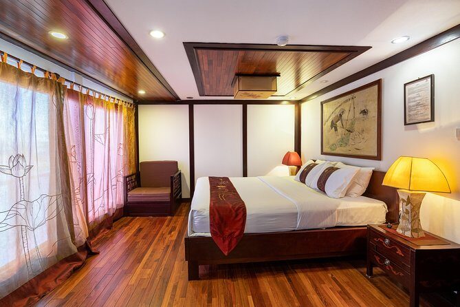 Indochina Sails Halong Bay - Noon Departure from Tuan Chau Island: Comfort Starts Before the Cave