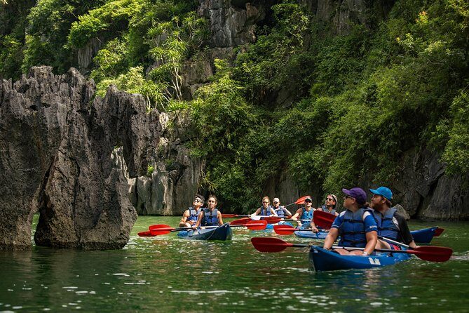Kayaking at Lan Ha Bay - Lunch on the water: Vietnamese food with bay views