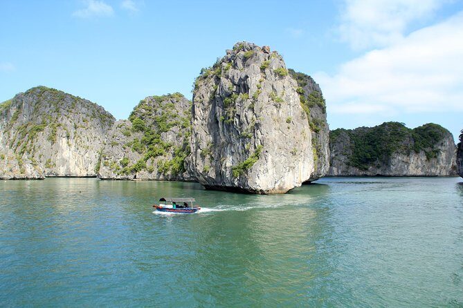 Lan Ha bay Boutique cruise 3D/2N: Kayaking - Swimming & Biking Viet Hai villages - What you eat and what your cabin really feels like