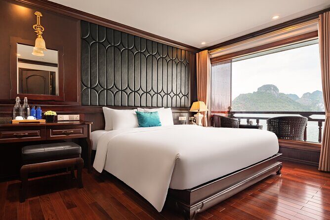 Lan Ha - Ha Long Bay 5Star cruise-Private balcony cabin 2day trip - Getting there the easy way: Tuan Chau to the bay by speedboat
