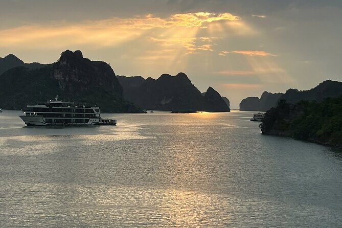 Lan Ha - Ha Long Bay 5Star cruise-Private balcony cabin 2day trip - Evening energy: games, karaoke, squid fishing, and massage time