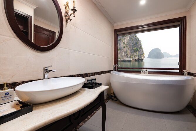 Lan Ha - Ha Long Bay 5Star cruise-Private balcony cabin 2day trip - Day 2 cave visit near Cat Ba: Trung Trang or Hoa Cuong