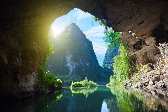 Luxury Hoa Lu - Tam Coc - Mua Cave 1 Day Tour - By Limousine & Small Group - Mua Cave and the almost-500-step climb
