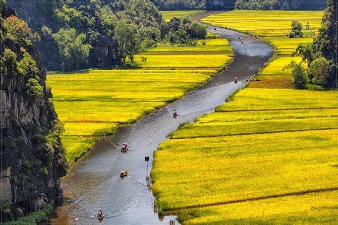 Luxury Hoa Lu - Tam Coc - Mua Cave 1 Day Tour - By Limousine & Small Group - Lunch that actually fuels a full day