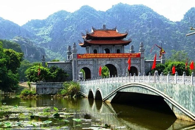 Luxury Ninh Binh: Hoa Lu - Mua Cave - Tam Coc Day Tour from Hanoi - Optional cycling to Bich Dong Pagoda: Extra legs, short distance