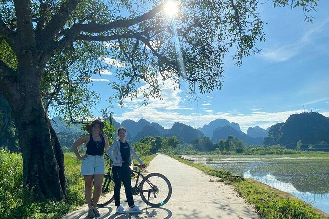 Luxury small Group Hoa Lu - Tam Coc - Mua Cave Max 6 - 8 pax/tour - Price and what you really get for $75