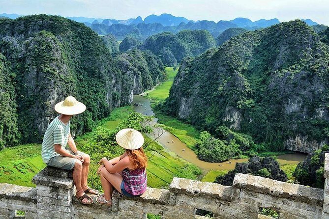 Ninh Binh Full Day Small Group Bai Dinh Trang An Mua Cave Tour - Mua Cave: the 500 stone steps that earn your panorama