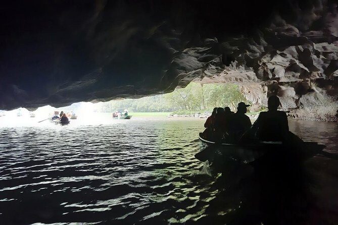 Ninh Binh Full-Day Tour from Hanoi to Hoa Lu, Tam Coc & Mua Cave Via Boat & Bike - Timing and crowds: how to get the best version of the day