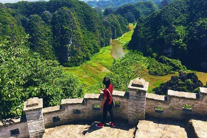 Ninh Binh Full-Day Trip to Trang An Mua Cave Hoa Lu Buffet Lunch - Hoa Lu Ancient Capital: Dinh & Le Temples, then you’re off