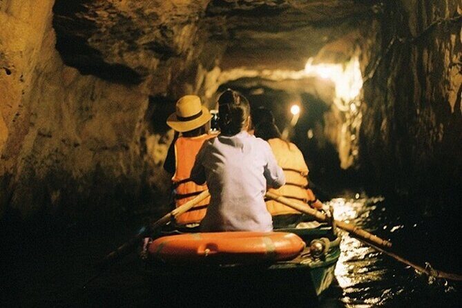 Ninh Binh Full-Day Trip to Trang An Mua Cave Hoa Lu Buffet Lunch - Guides and the small-group feel: Happy, Leo, Loan, Tommy