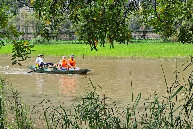Ninh Binh HIGHTLIGHT & HIDDEN GEM Tour From Hanoi: Skip-The-Line - Rolling out of Hanoi at 6:30 from the Old Quarter
