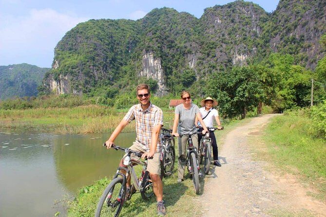 Ninh Binh Hoa Lu Tam Coc Mua Cave Boat & Bike Day trip from Hanoi: best selling - Mua Cave hike: near-500 steps to Lying Dragon Mountain views