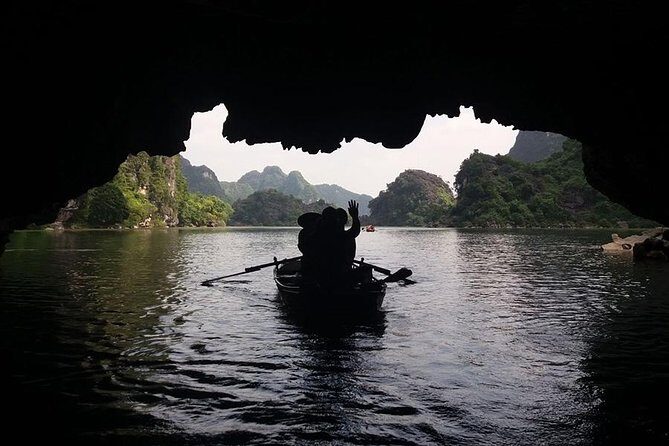 NINH BINH MEMORABLE DAY: Hoa Lu, Mua Cave, boat trip Tam Coc, Trang An optional - Mua Cave (Dragon Mountain): 500 steps and a view you earn