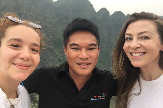 Ninh Binh Private Tour to Mua Cave Trang An Grottoes From Hanoi - Trang An Landscape Complex: the sampan ride through caves