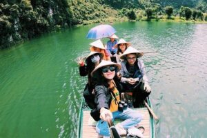Ninh Binh Tour: Deluxe & Small Group Tam Coc Hoa Lu - Boat, Biking, Buffet Lunch - Hoa Lu: Dinh and Le temples in a 1-hour reset
