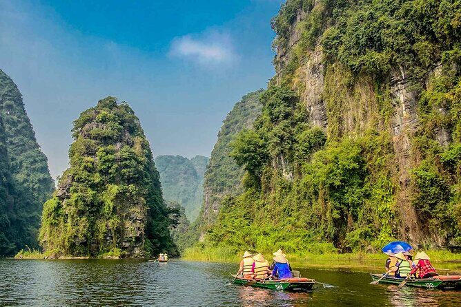Ninh Binh: Trang An, Bai Dinh, Hoa Lu, Mua Cave, Small Group Tour - A fast route through Ninh Binh’s best-known sights