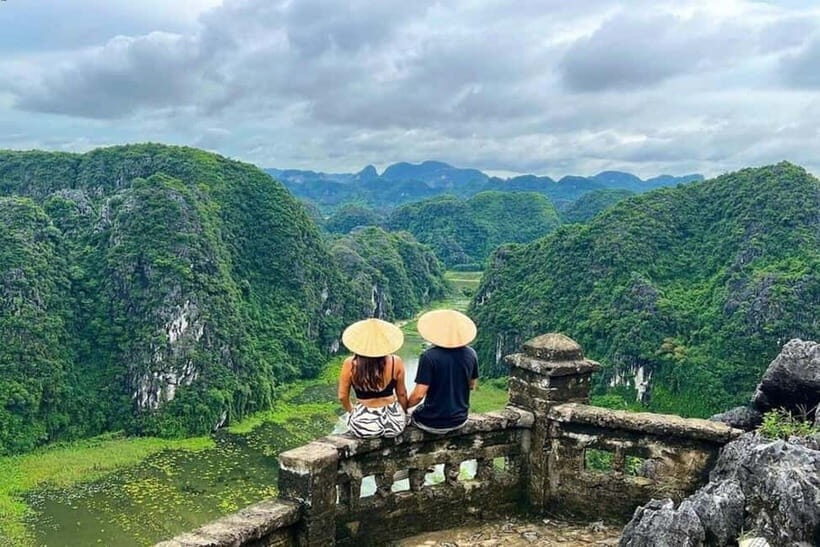 Ninh Binh: Trang An Boat Ride, Bich Dong & Mua Cave Sunset - Bich Dong Pagoda: A Calm Stop With Three Levels to Wander