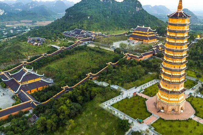 Ninh Binh: Trang An, Hoa Lu, Bich Dong, Mua Cave Small Group Tour - Lunch at a local restaurant: where the energy resets