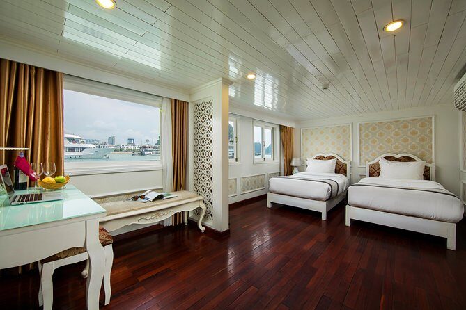 (Official) Signature Royal Cruise - 03 days 02 nights program - A quieter Halong Bay feeling, thanks to Bai Tu Long Bay
