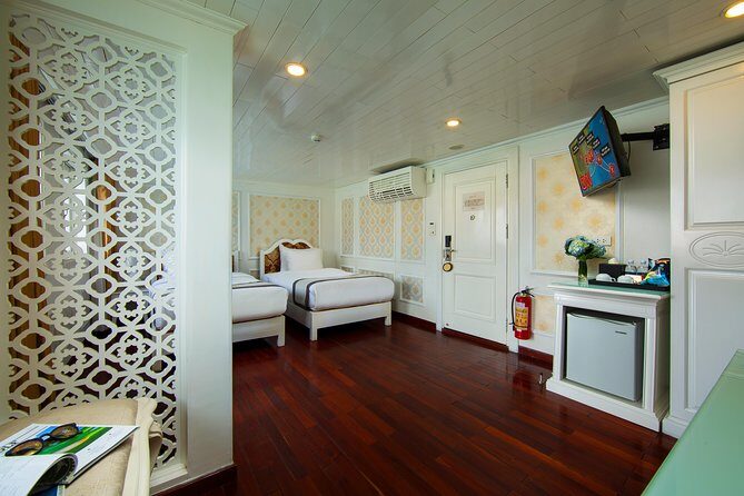 (Official) Signature Royal Cruise - 03 days 02 nights program - Cabins, WiFi, and the onboard extras that make days easier