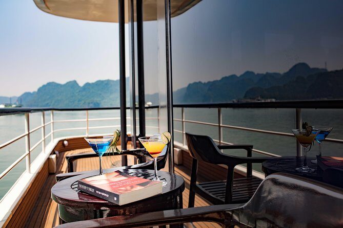 [OFFICIAL]Scarlet Pearl Cruises 5++stars &CATAMARAN ULTRA LUXURY - Dinner and night activities: food is a main character here